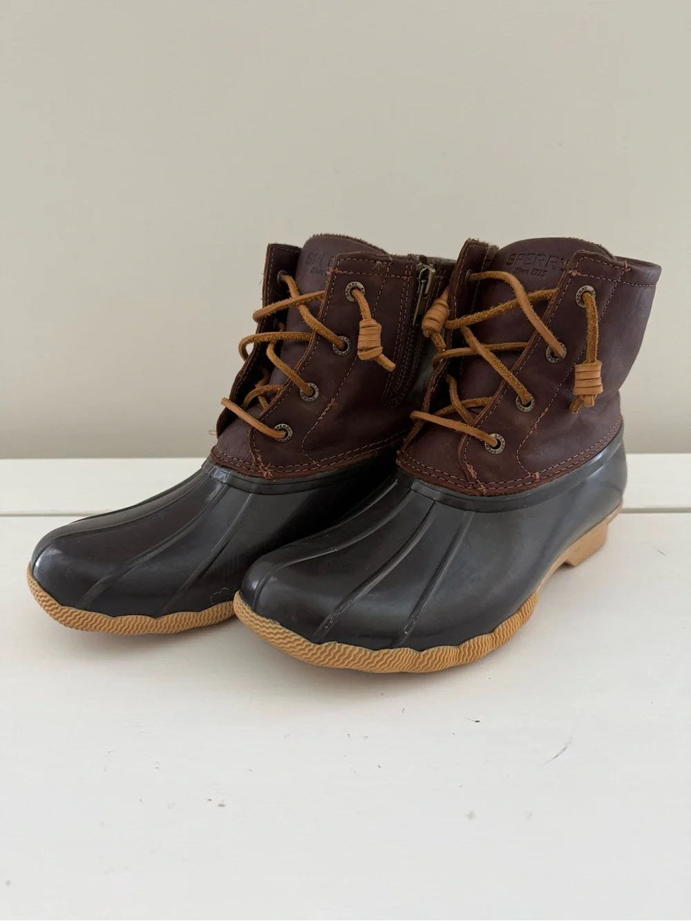 Sperry Saltwater Duck Boots Women’s 7.5 Brown Leather Black Rubber